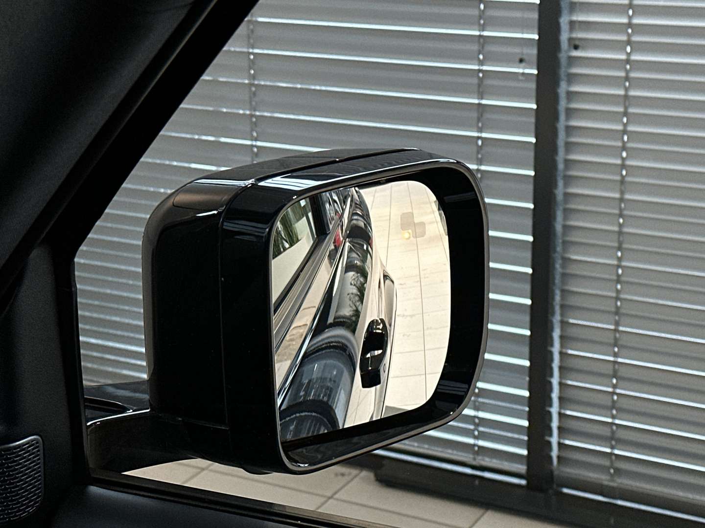 Land Rover Defender 90 Panoramadak 5.0 P525 V8 - 2024 - Joinsteer - #23