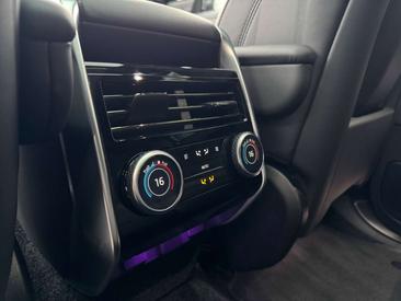 Land Rover Range Rover HSE D350 — photo 9