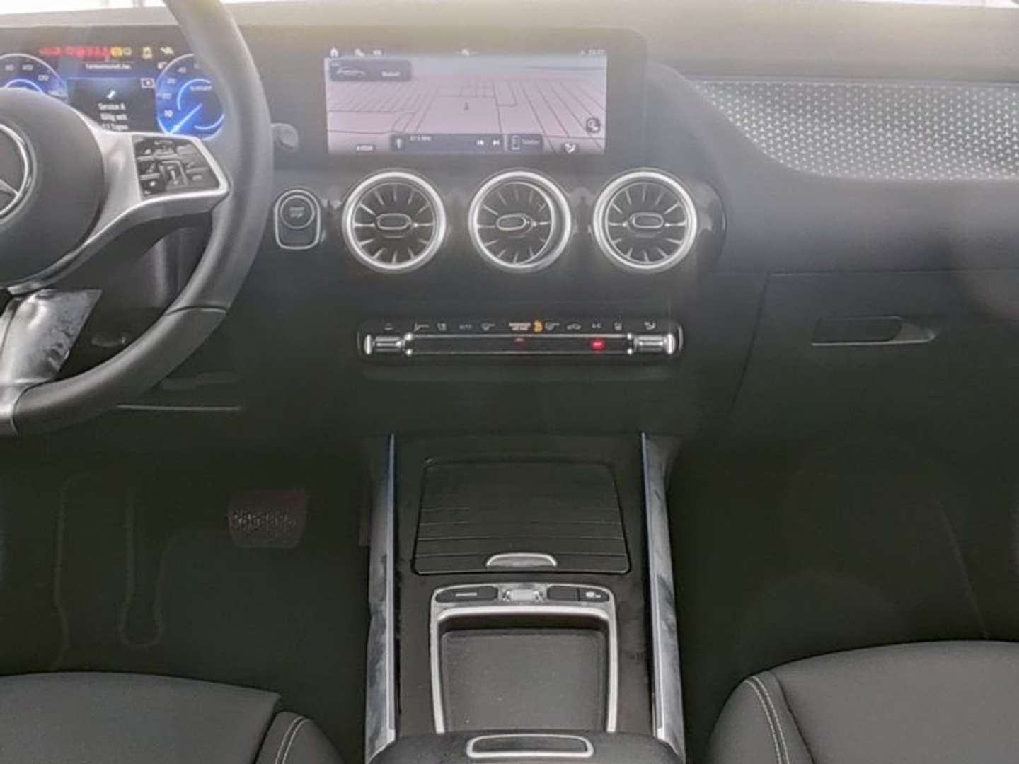 Mercedes EQA 300 300 Premium Plus - 2024 - Joinsteer - #3