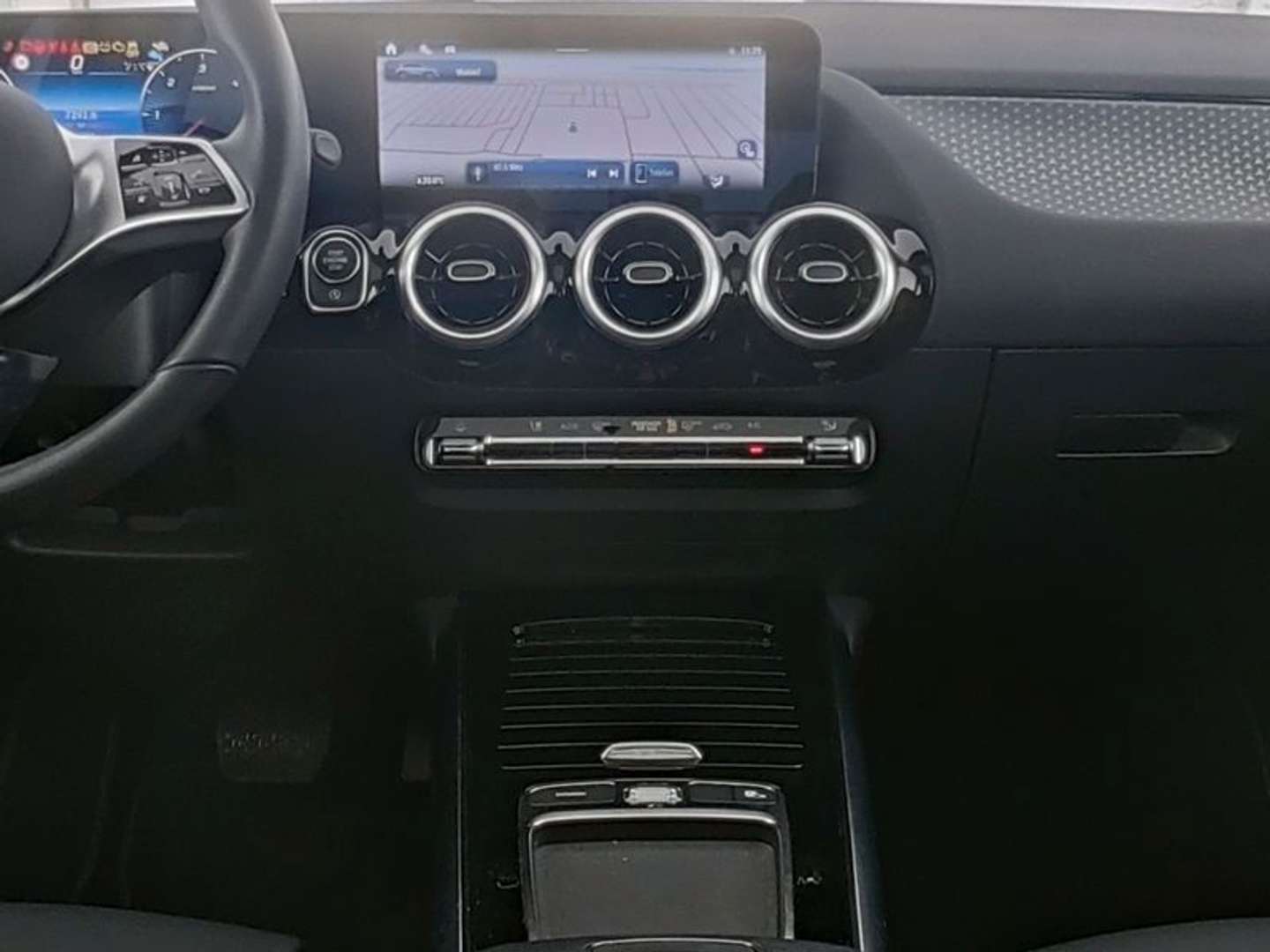 Mercedes GLA 200 - 2024 - Joinsteer - #3