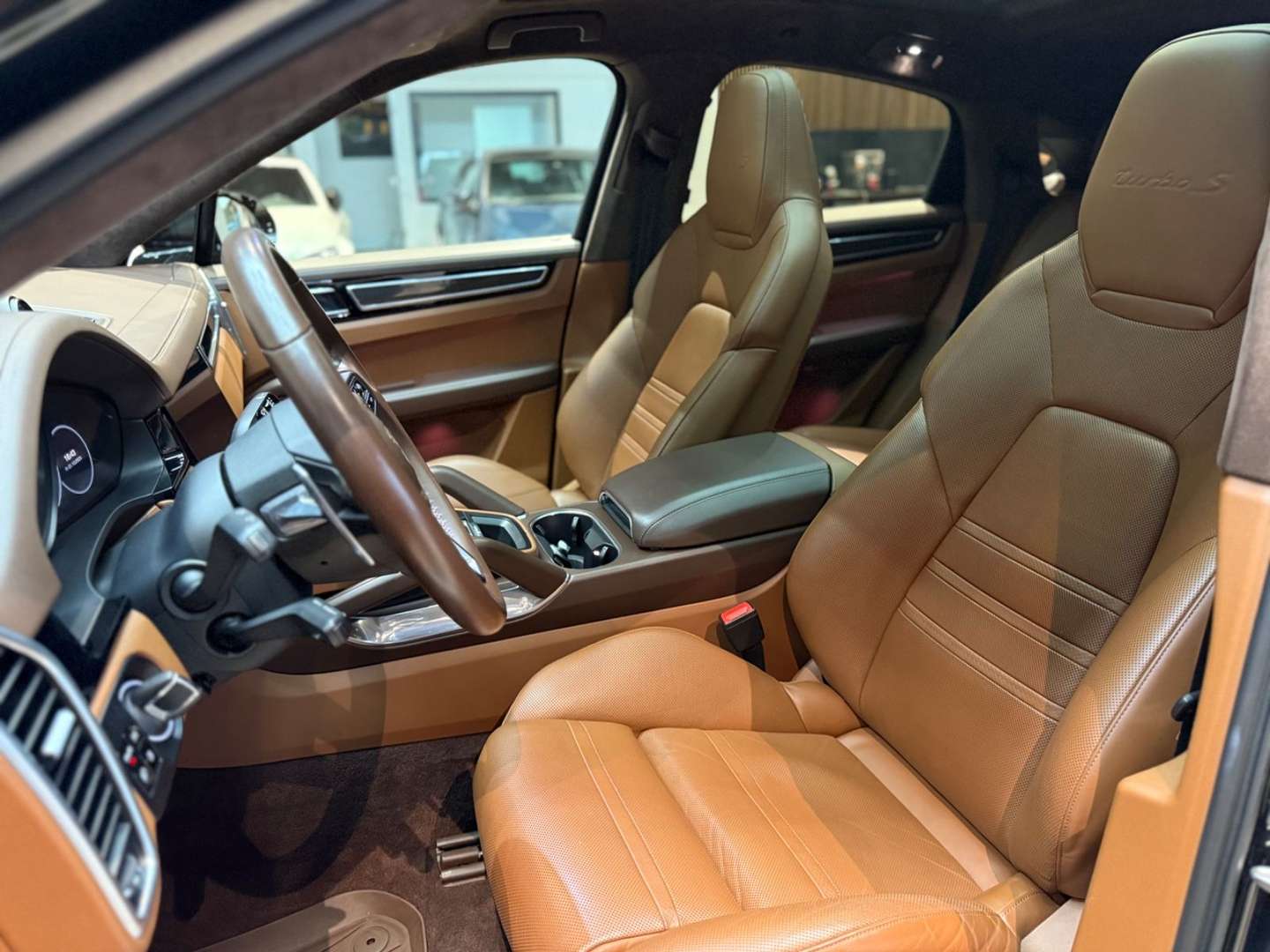 Porsche Cayenne Coupé Turbo S E-Hybrid - 2019 - Joinsteer - #13