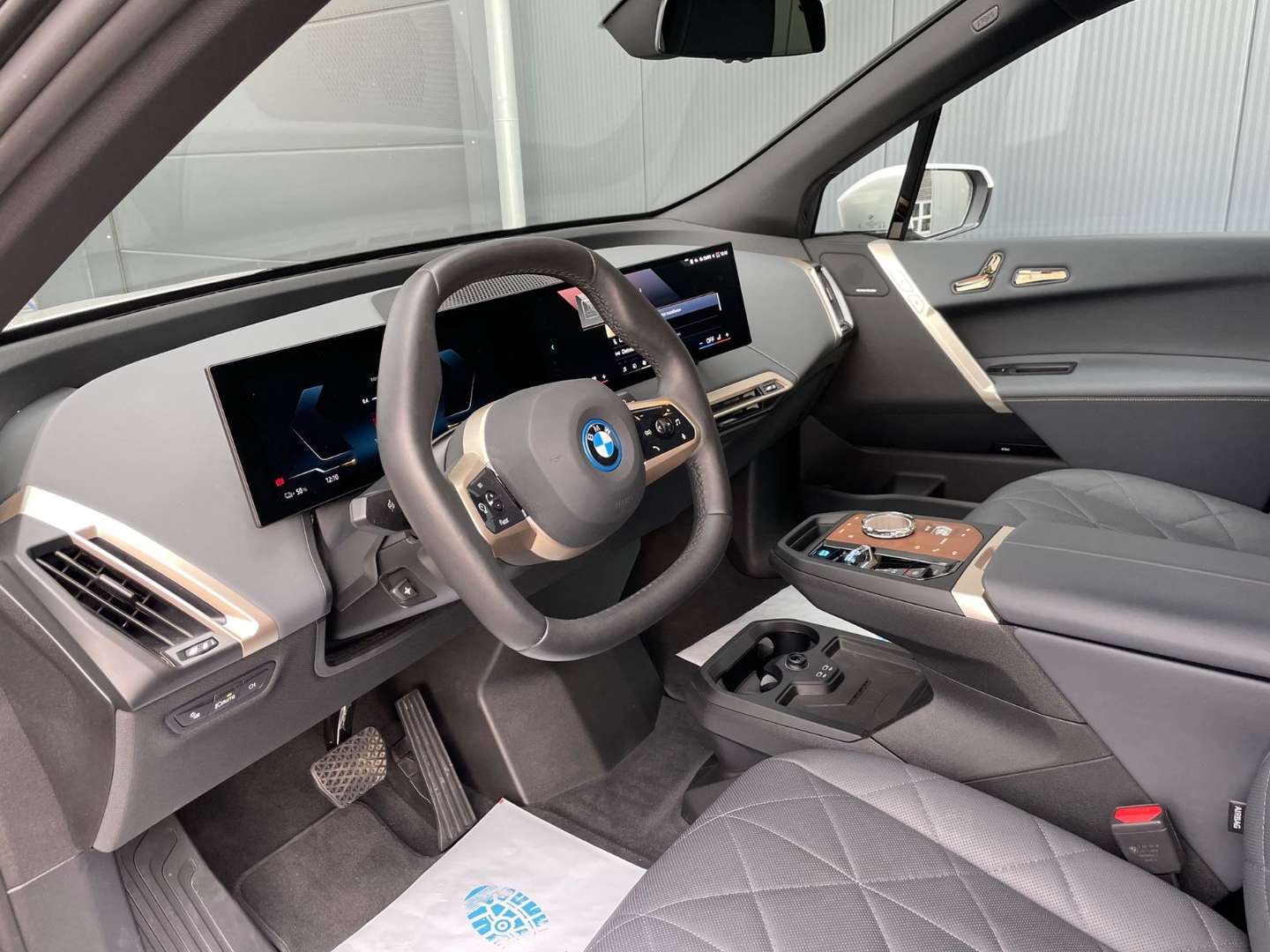 BMW IX XDrive50 - 2025 - Joinsteer - #10