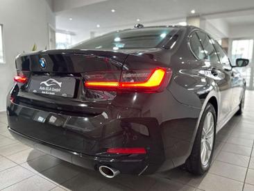 BMW Série 3 318i — photo 10