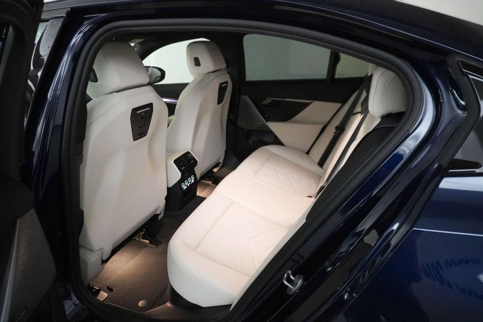 BMW I5 EDrive40 - 2024 - Joinsteer - #8