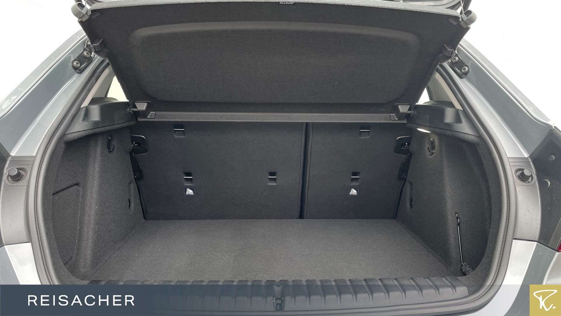 BMW 118i Advantage - 2023 - Joinsteer - #10