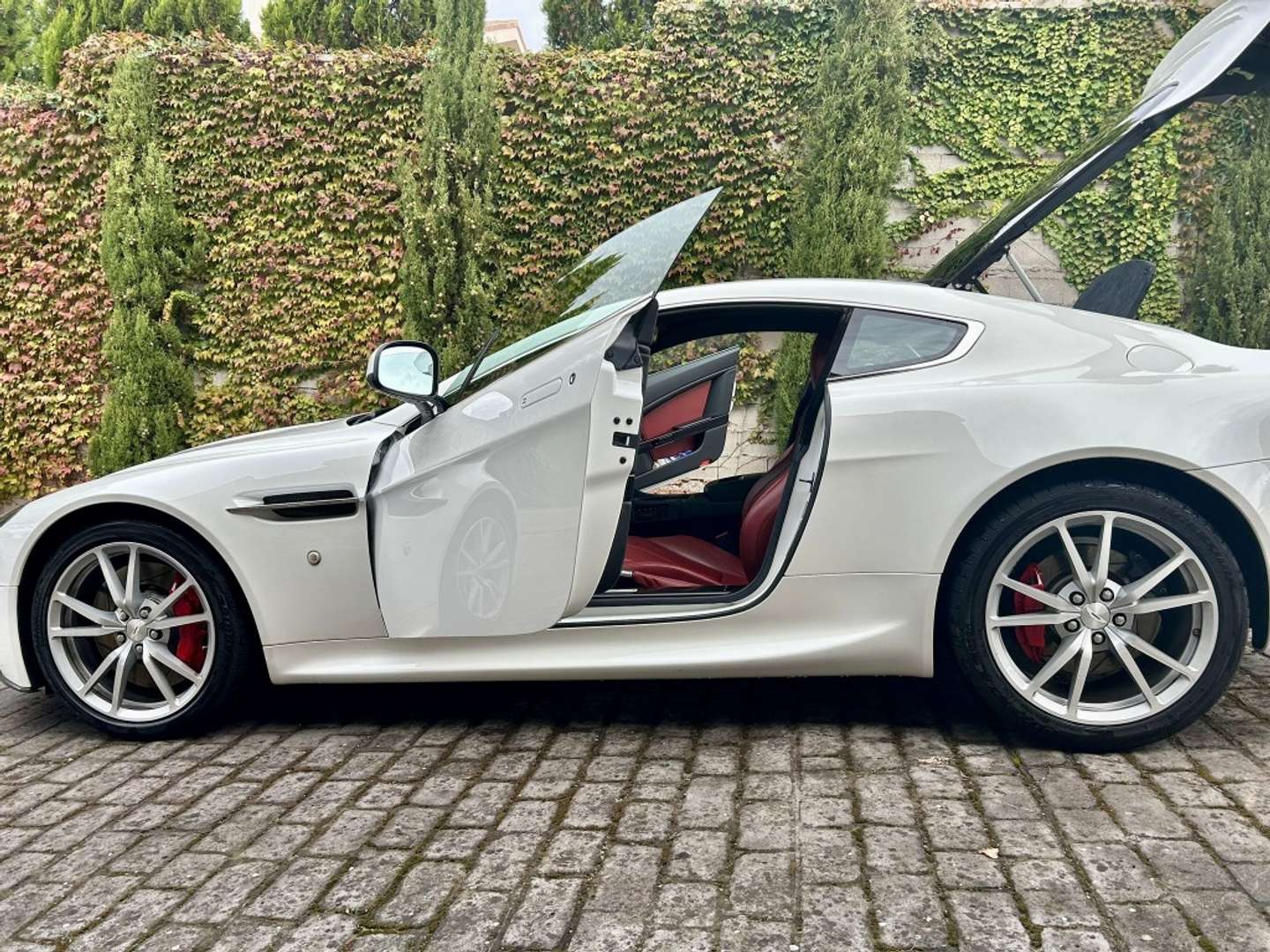 Aston Martin Vantage Deportivo - 2017 - Joinsteer - #3