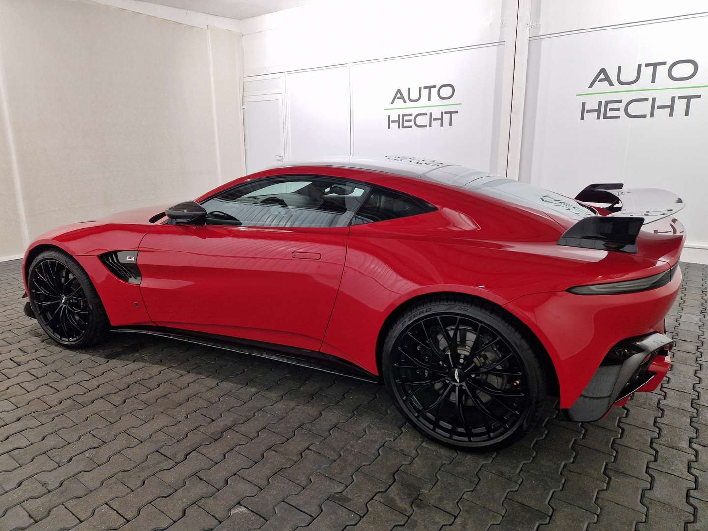 Aston Martin V8 F1 Carbon Performance - 2023 - Joinsteer - #4