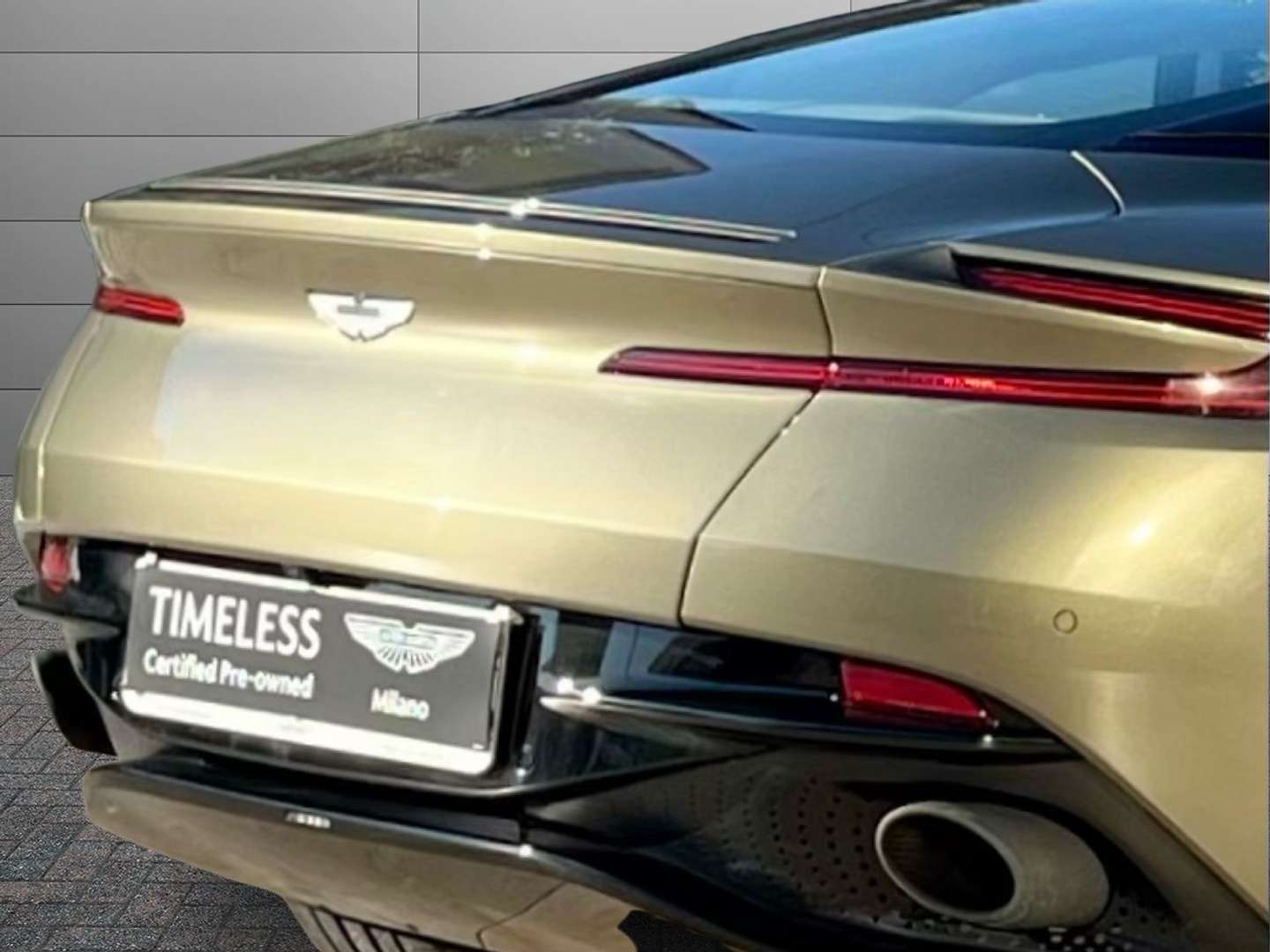 Aston Martin DB11 Coupé 5.2 V12 Launch Edition - 2017 - Joinsteer - #8