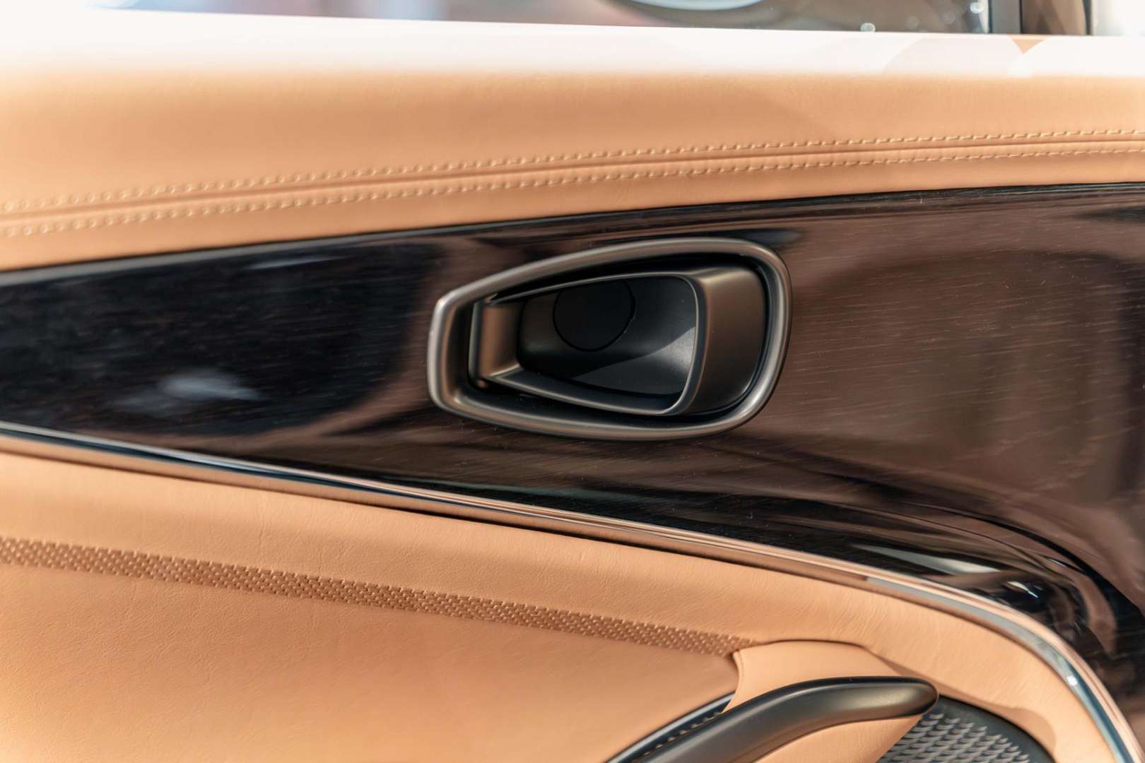 Aston Martin DBX 707 - 2026 - Joinsteer - #19