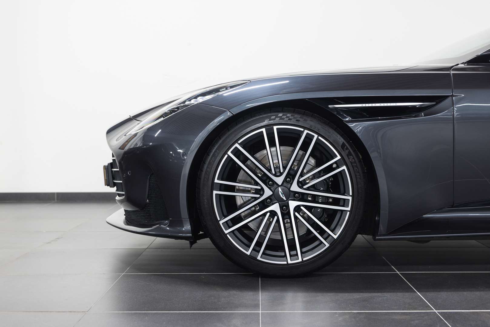 Aston Martin DB12 Volante - 2024 - Joinsteer - #12