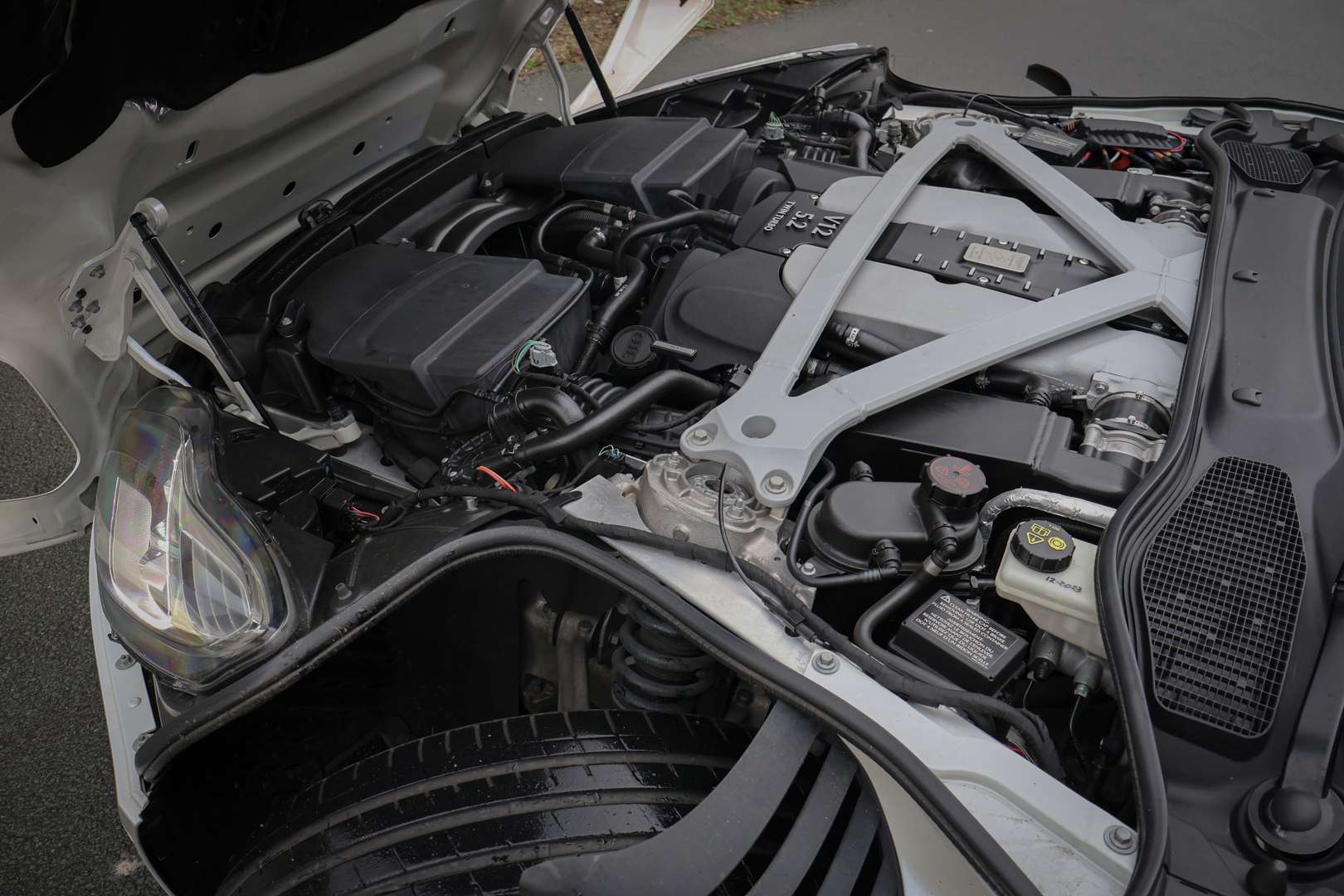 Aston Martin DB11 5.2 V12 - 2017 - Joinsteer - #12