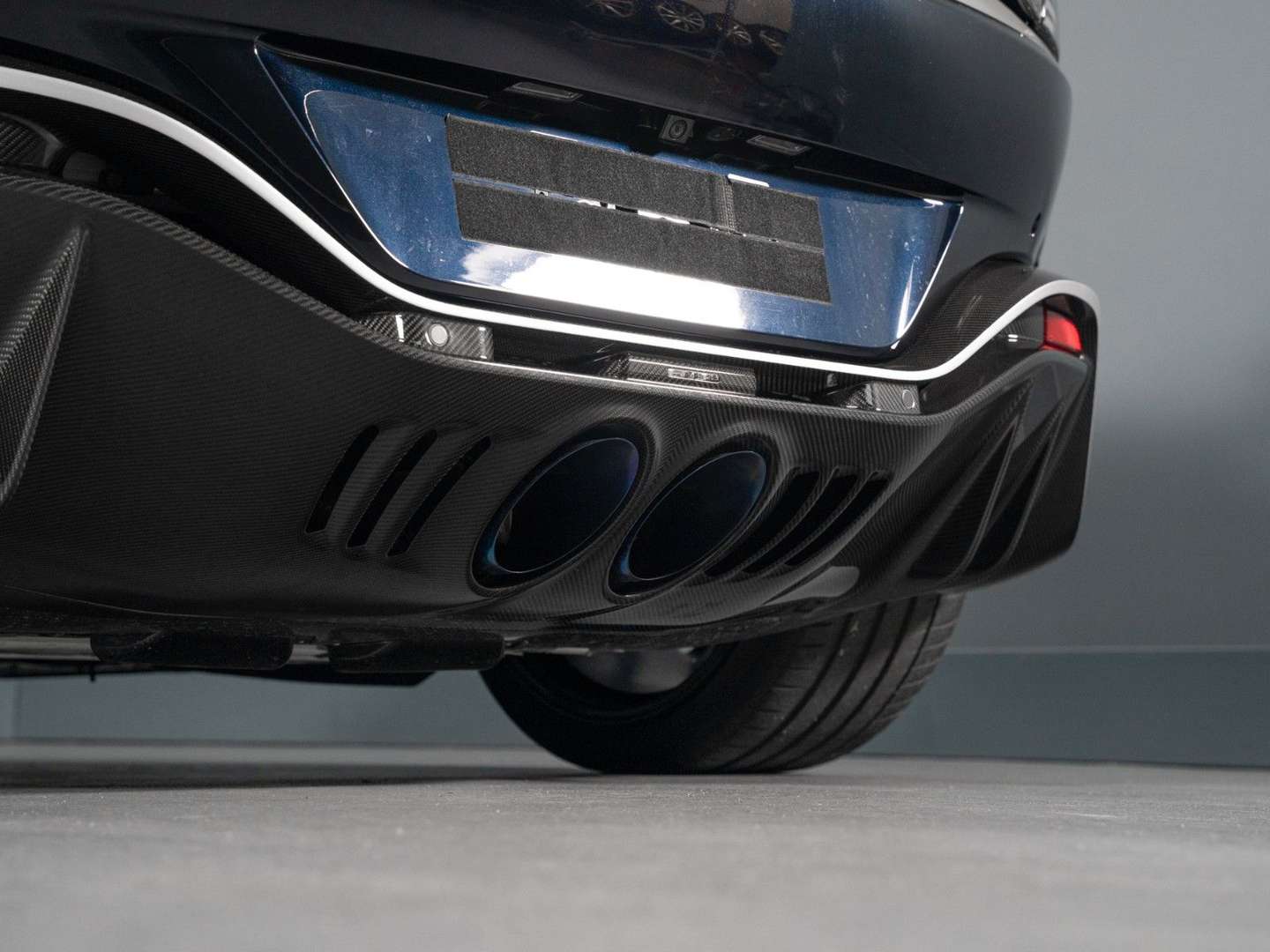 Aston Martin Vantage Roadster V12 Limited - 2024 - Joinsteer - #17