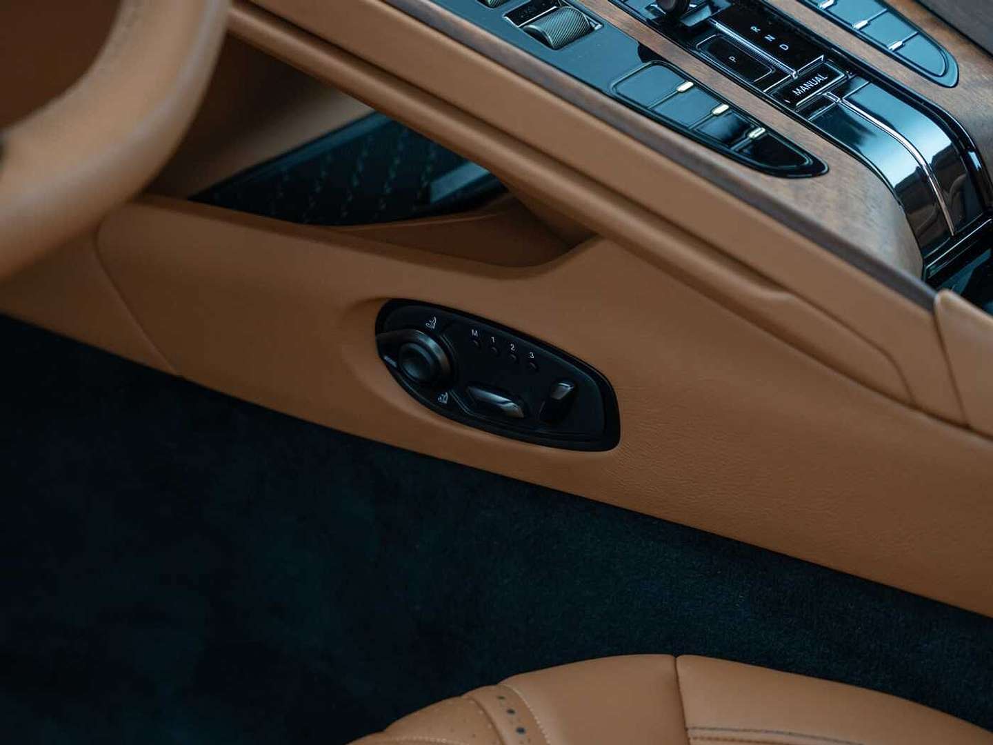 Aston Martin DB12 Coupé V8 - 2024 - Joinsteer - #19