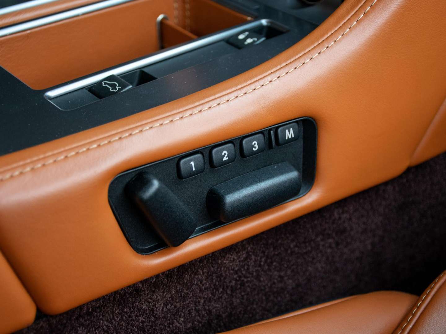 Aston Martin DB9 5.9 V12 Touchtronic - 2007 - Joinsteer - #21