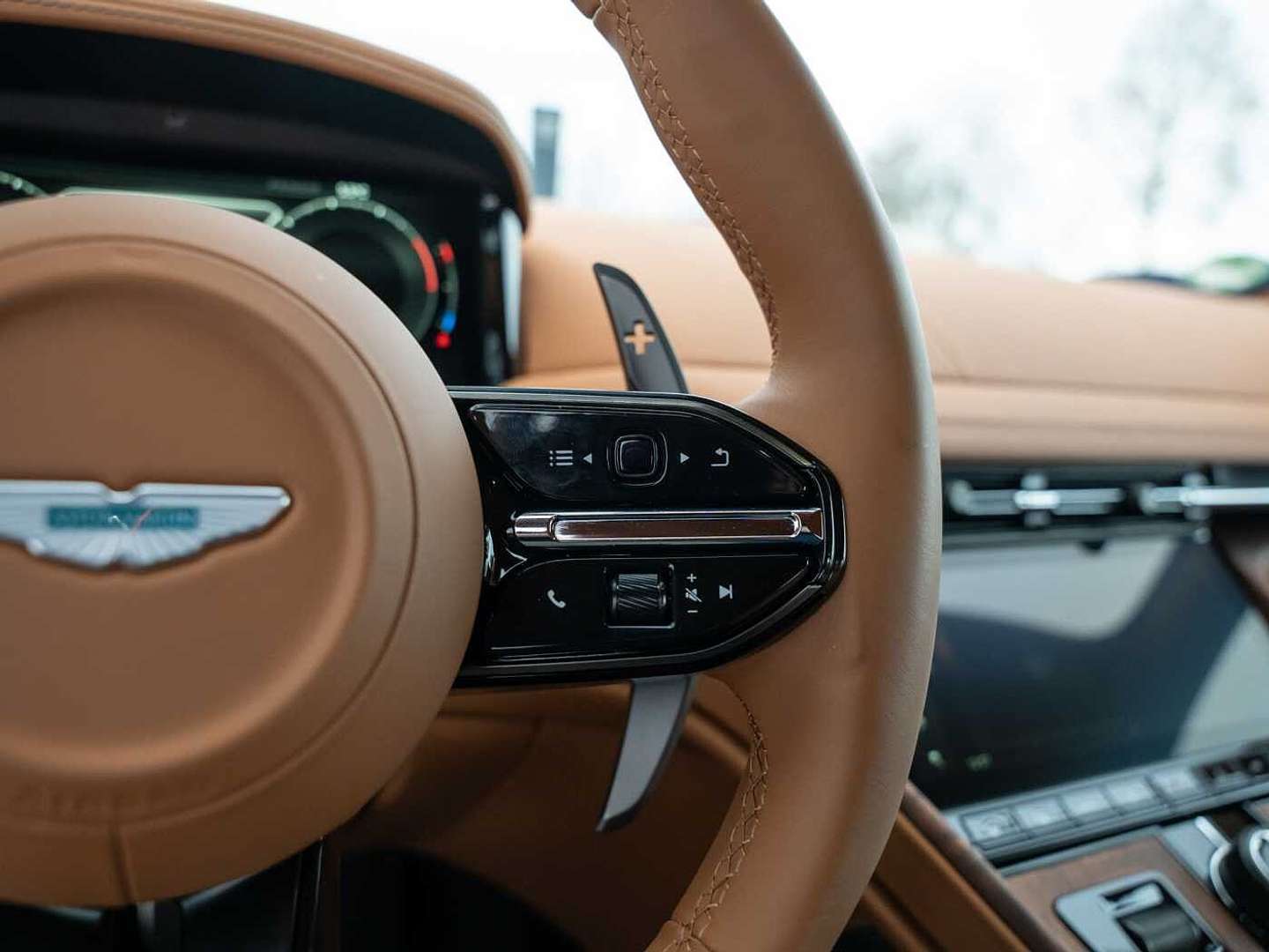 Aston Martin DB12 Coupé V8 - 2024 - Joinsteer - #23