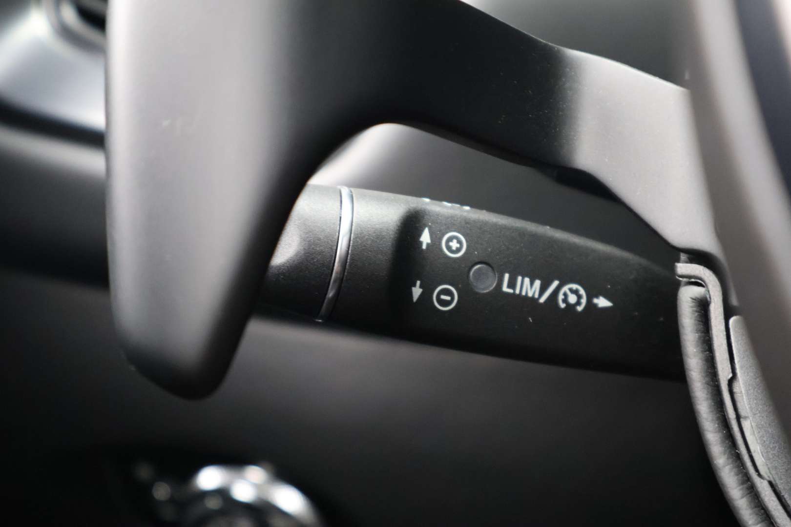 Aston Martin DB11 5.2 V12 - 2017 - Joinsteer - #25