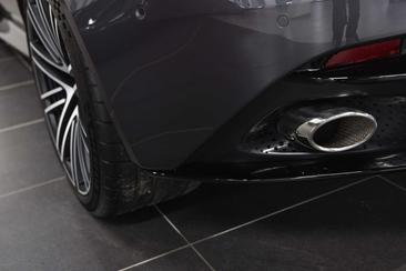 Aston Martin DB12 Volante — photo 27