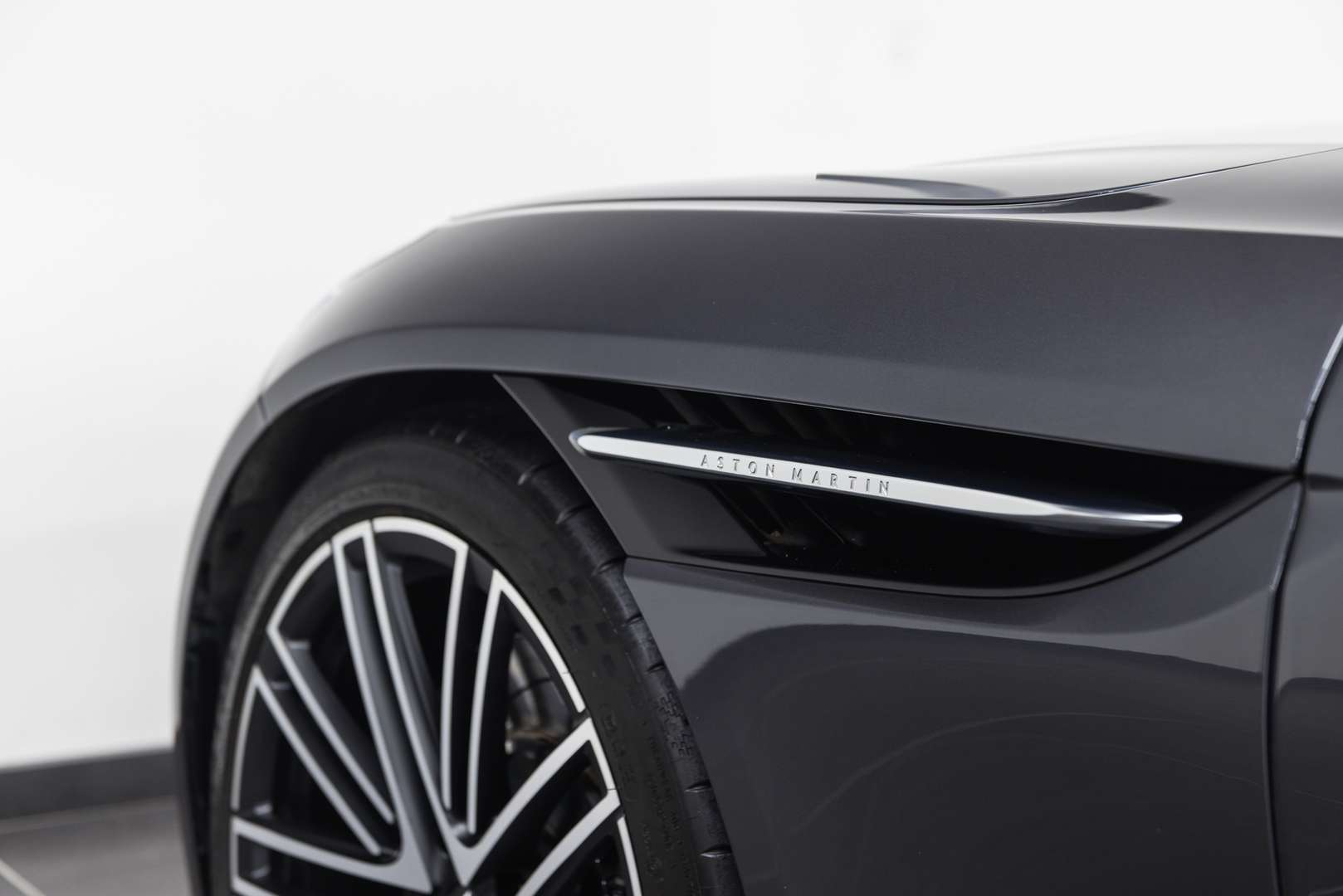 Aston Martin DB12 Volante - 2024 - Joinsteer - #28