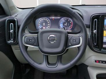 Volvo XC40 B4 Inscription — photo 11