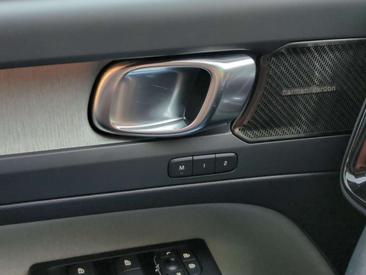 Volvo XC40 B4 Inscription — photo 16