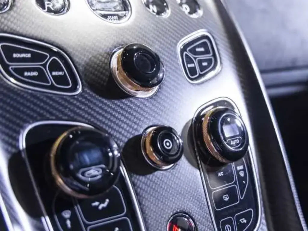 Aston Martin Vantage I Vantage GT12 Coupe 5.9 - 2016 - Joinsteer - #22