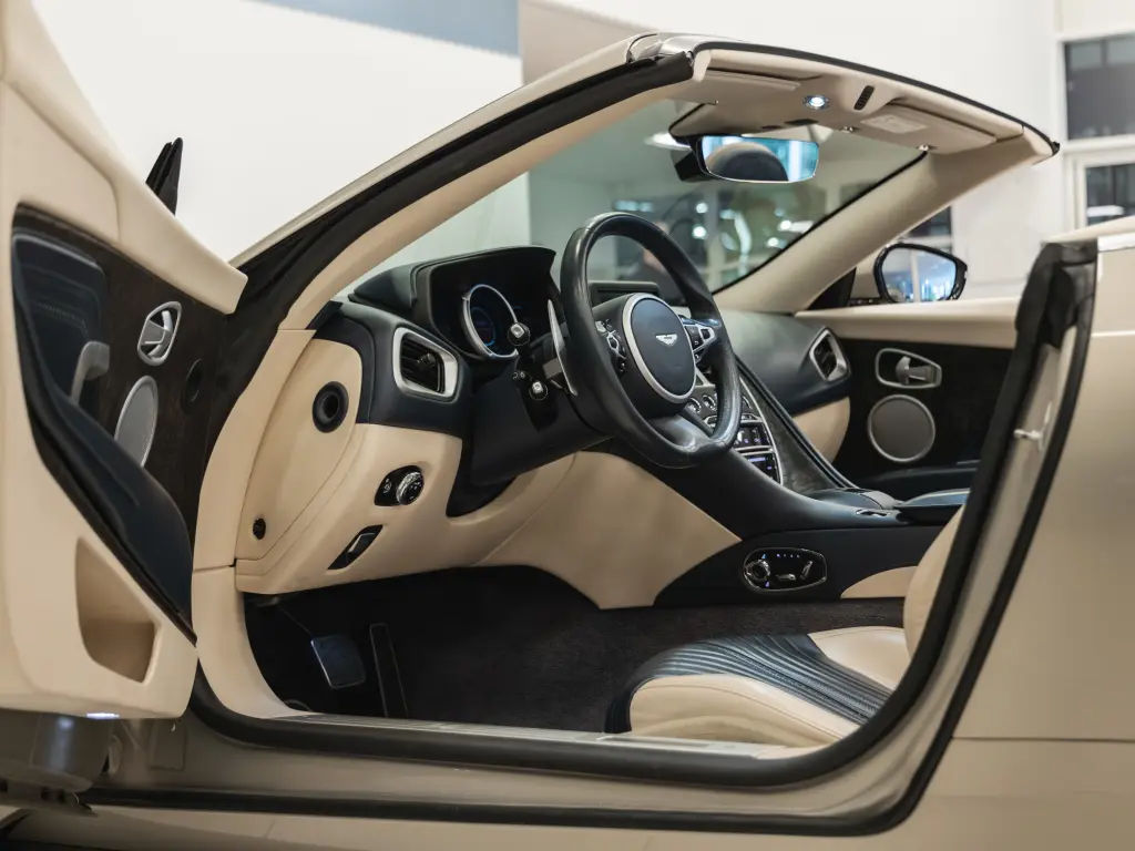 Aston Martin DB11 V8 Volante 4.0 - 2018 - Joinsteer - #31
