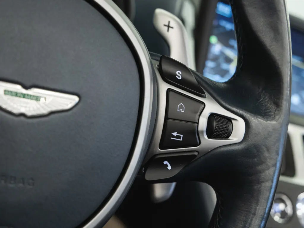 Aston Martin DB11 V8 Volante 4.0 - 2018 - Joinsteer - #47