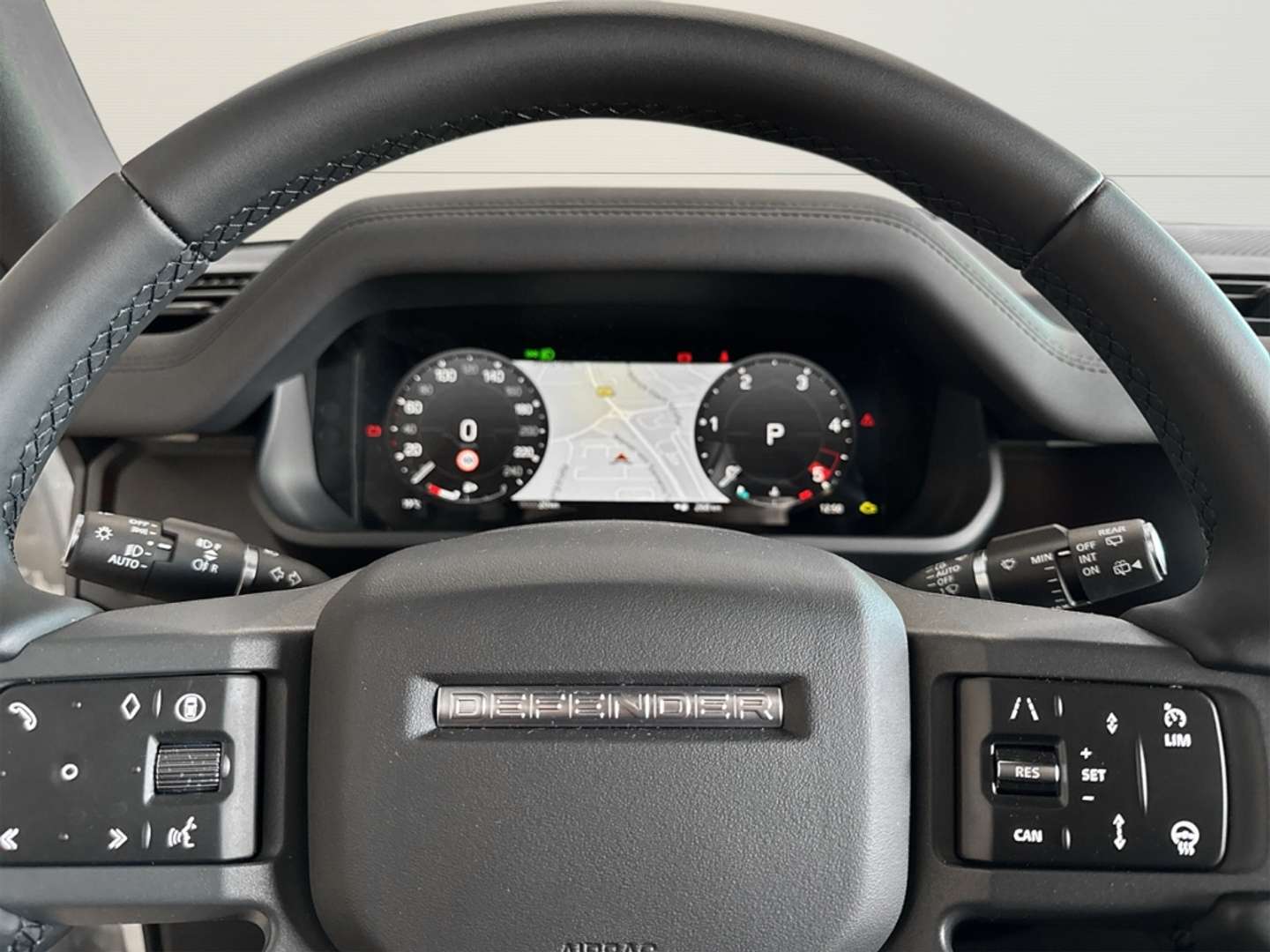 Land Rover Defender 90 D250 X-Dynamic SE+Luft+Pano+AHK+Matrix - 2025 - Joinsteer - #16
