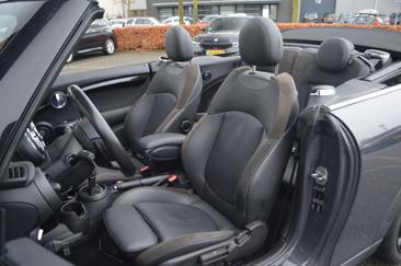 Mini Cabrio Sport John Cooper Works — photo 2