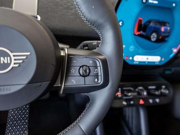Mini Aceman Classic Cooper E — photo 16