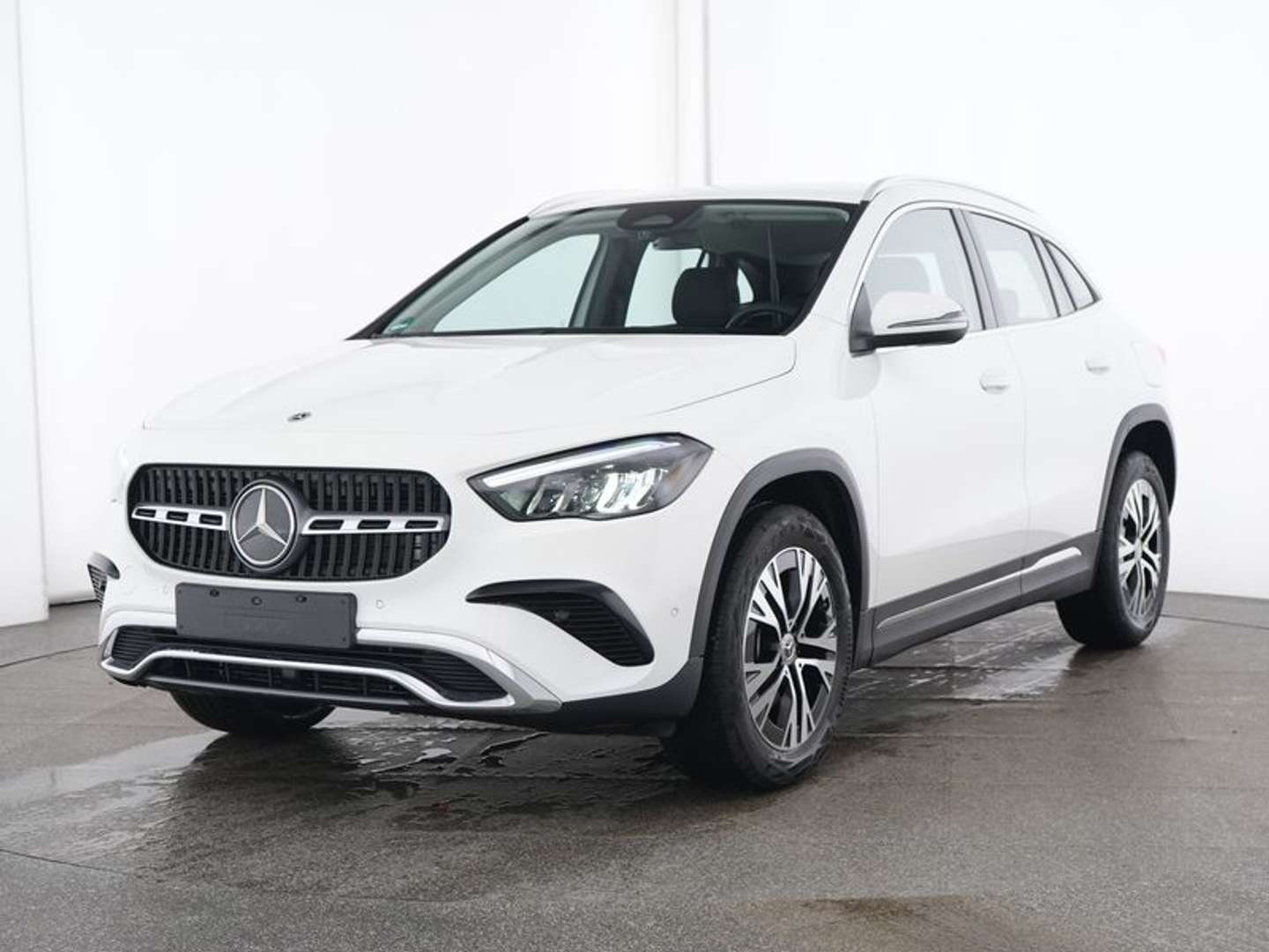 Mercedes GLA 180 Progressive - 2025 - Joinsteer - #1
