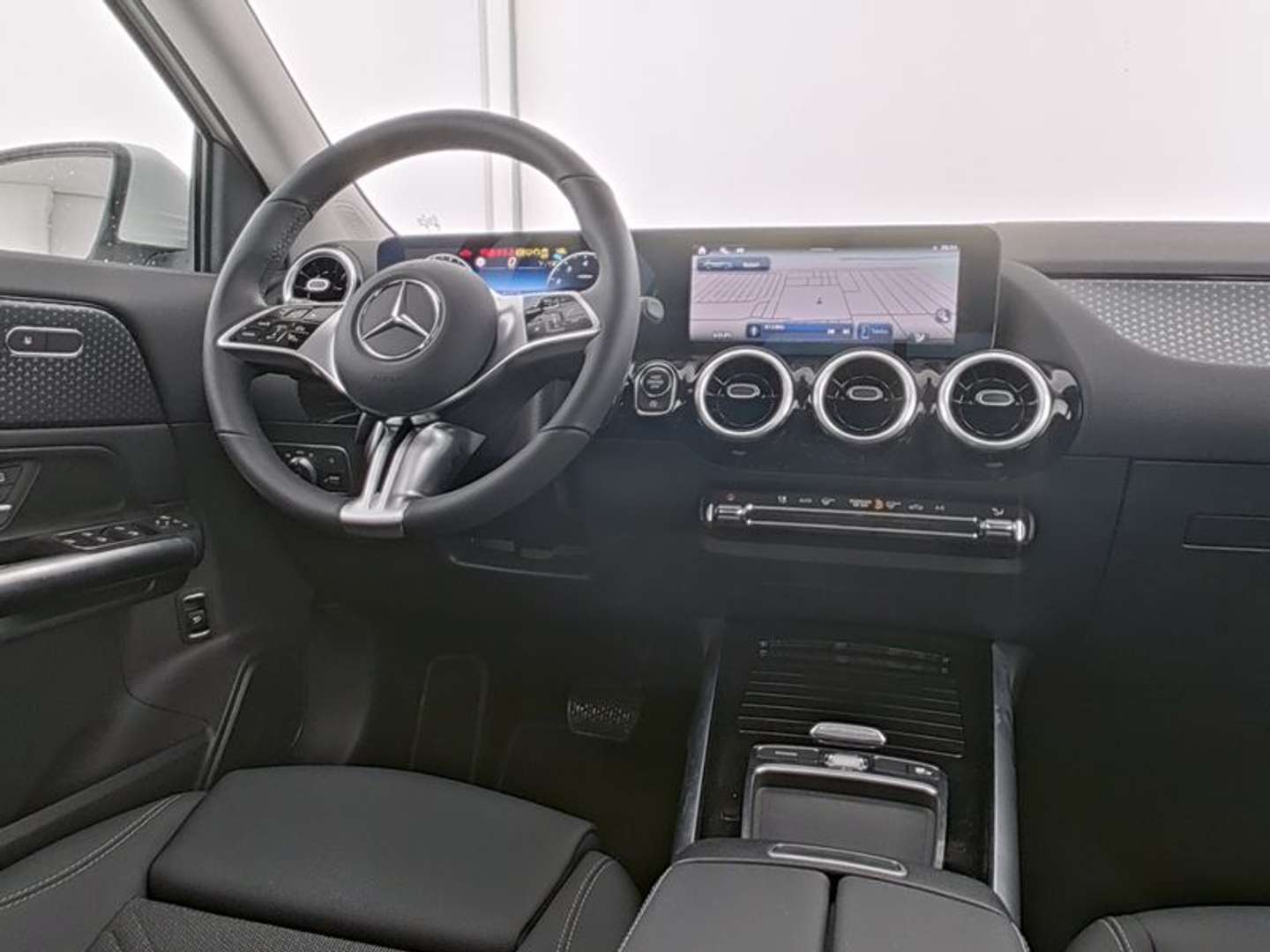 Mercedes GLA 180 Progressive - 2025 - Joinsteer - #5