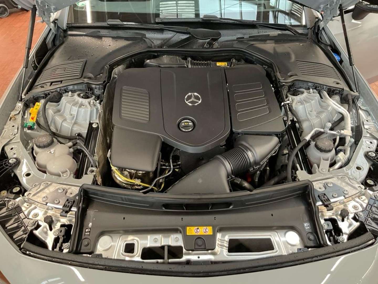 Mercedes CLE 300 E 300 Night Edition - 2025 - Joinsteer - #2