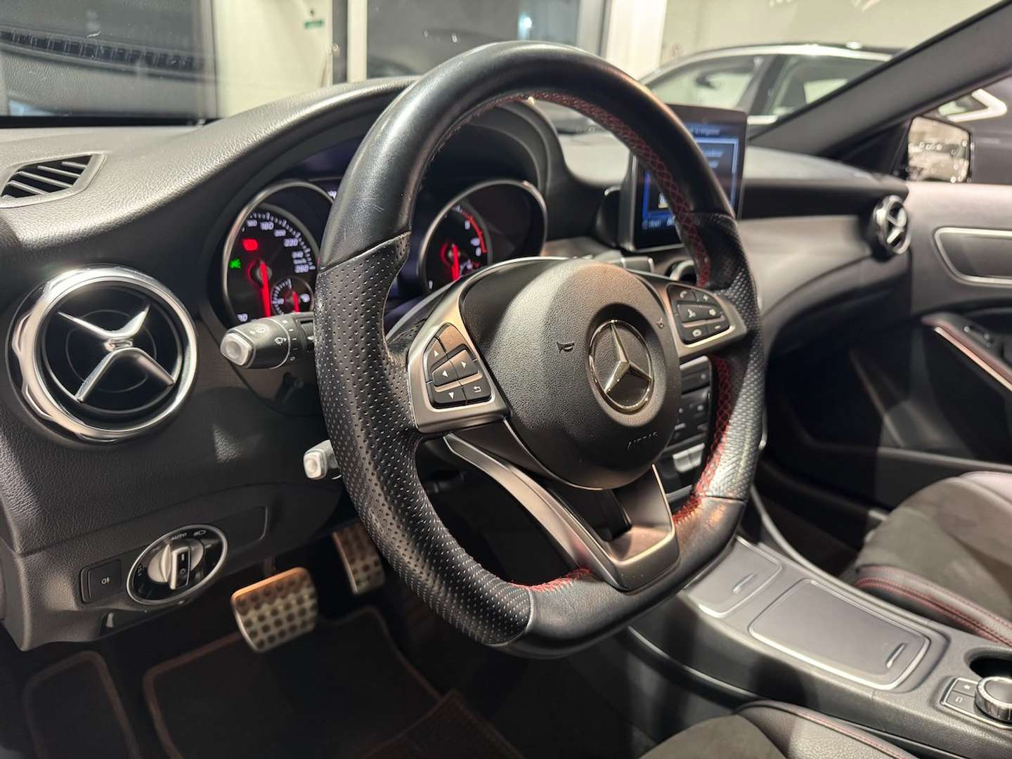 Mercedes GLA 200 200 Night Edition - 2019 - Joinsteer - #15