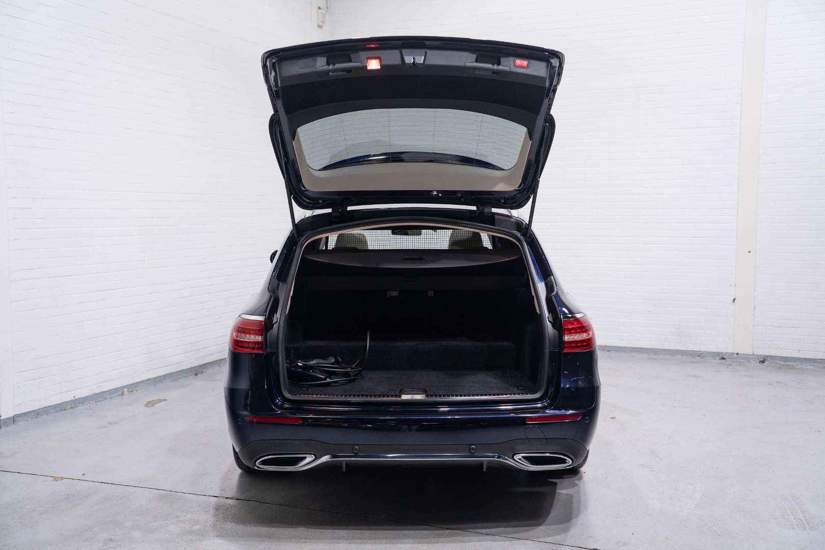 Mercedes Classe E Break 300 AMG Line - 2022 - Joinsteer - #8