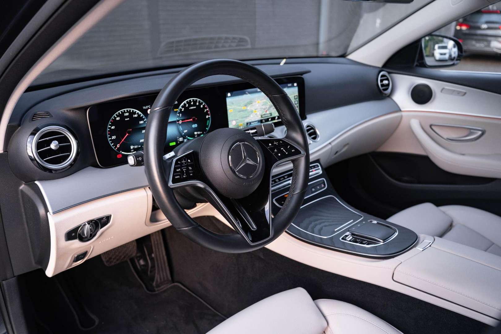 Mercedes Classe E Break 300 AMG Line - 2022 - Joinsteer - #27