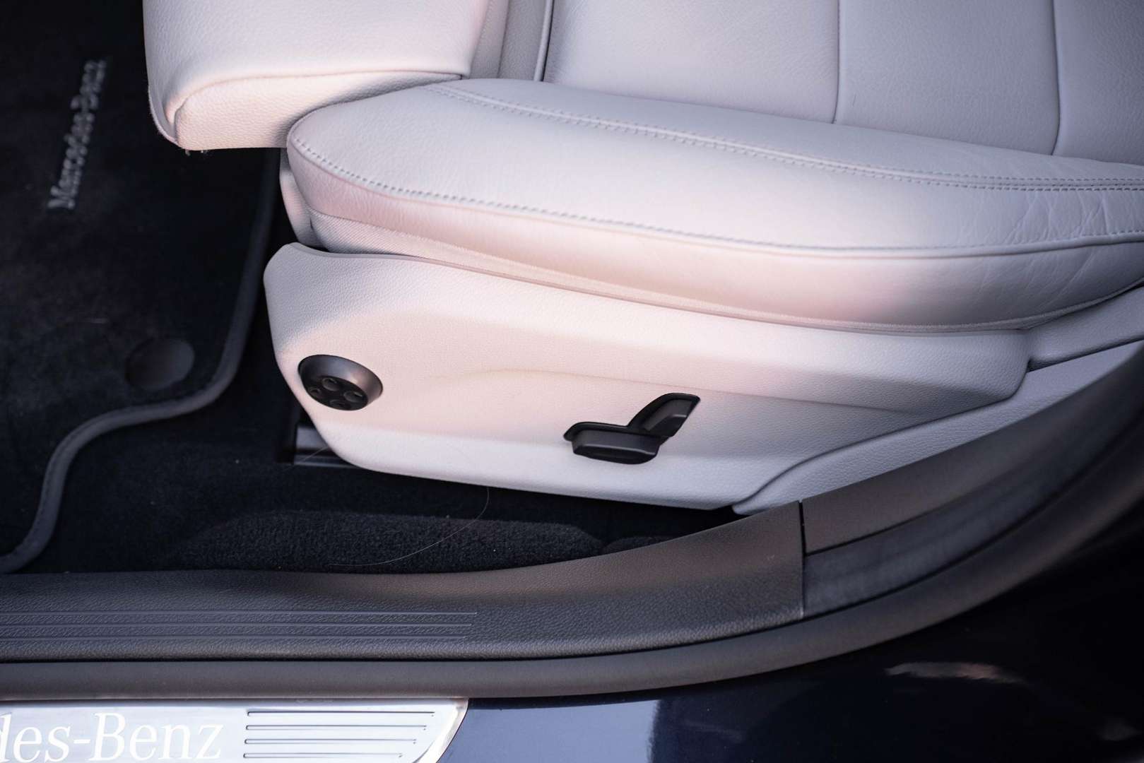 Mercedes Classe E Break 300 AMG Line - 2022 - Joinsteer - #30