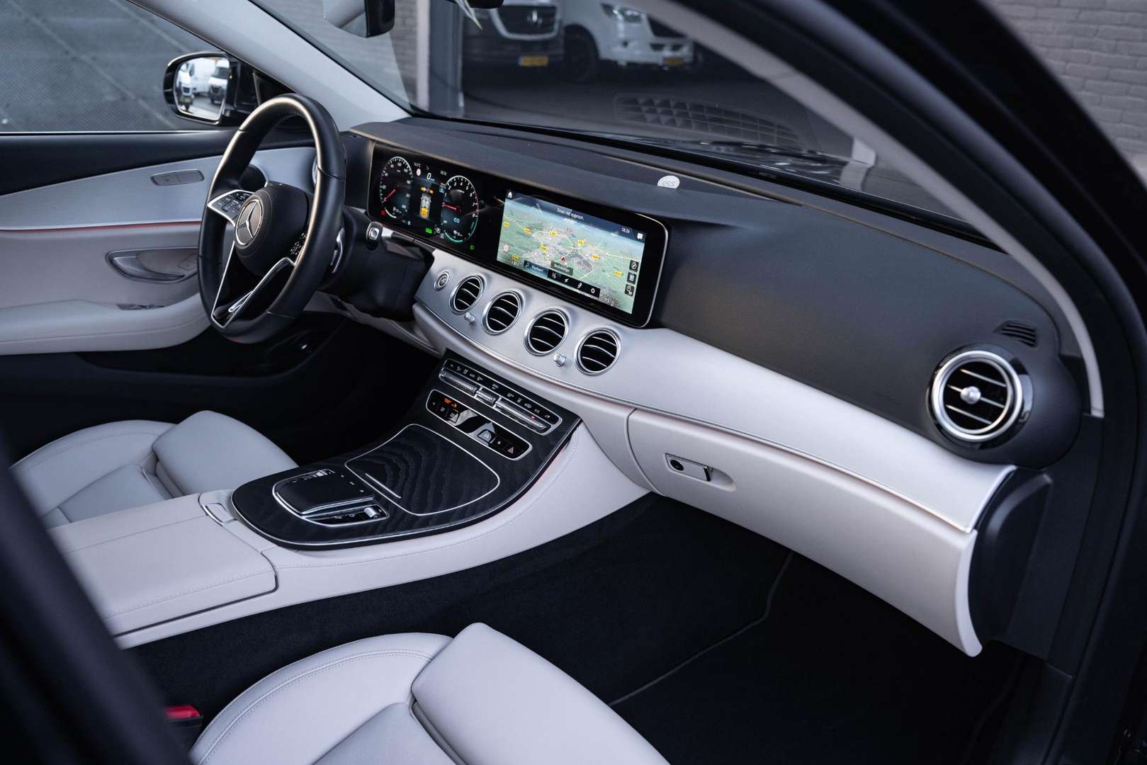 Mercedes Classe E Break 300 AMG Line - 2022 - Joinsteer - #39