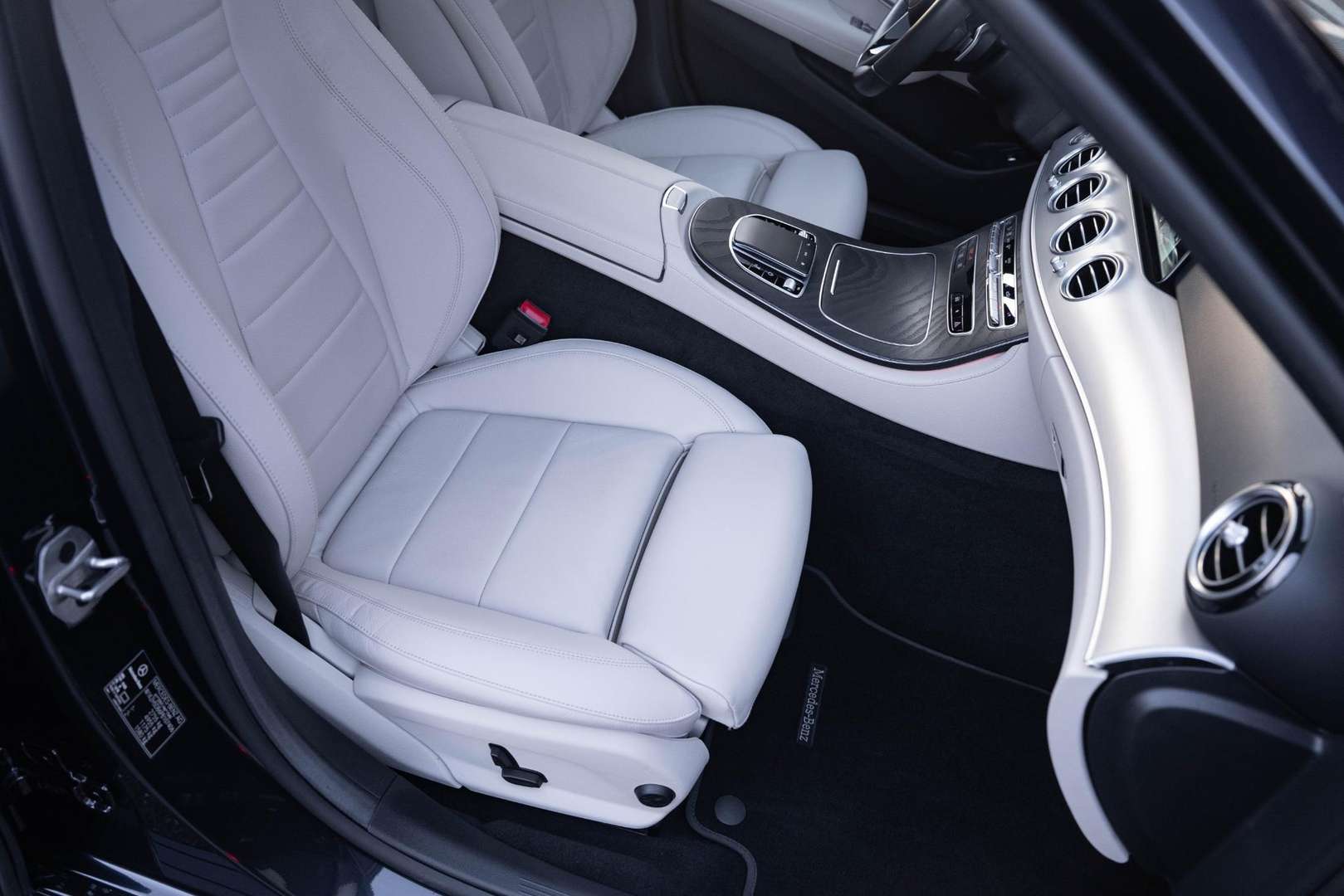 Mercedes Classe E Break 300 AMG Line - 2022 - Joinsteer - #41