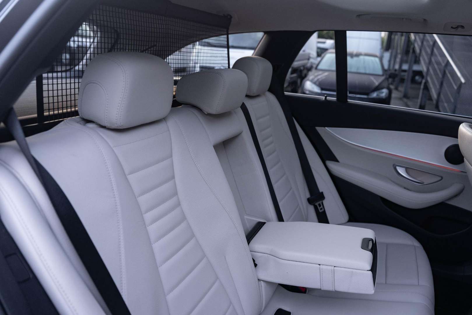 Mercedes Classe E Break 300 AMG Line - 2022 - Joinsteer - #45