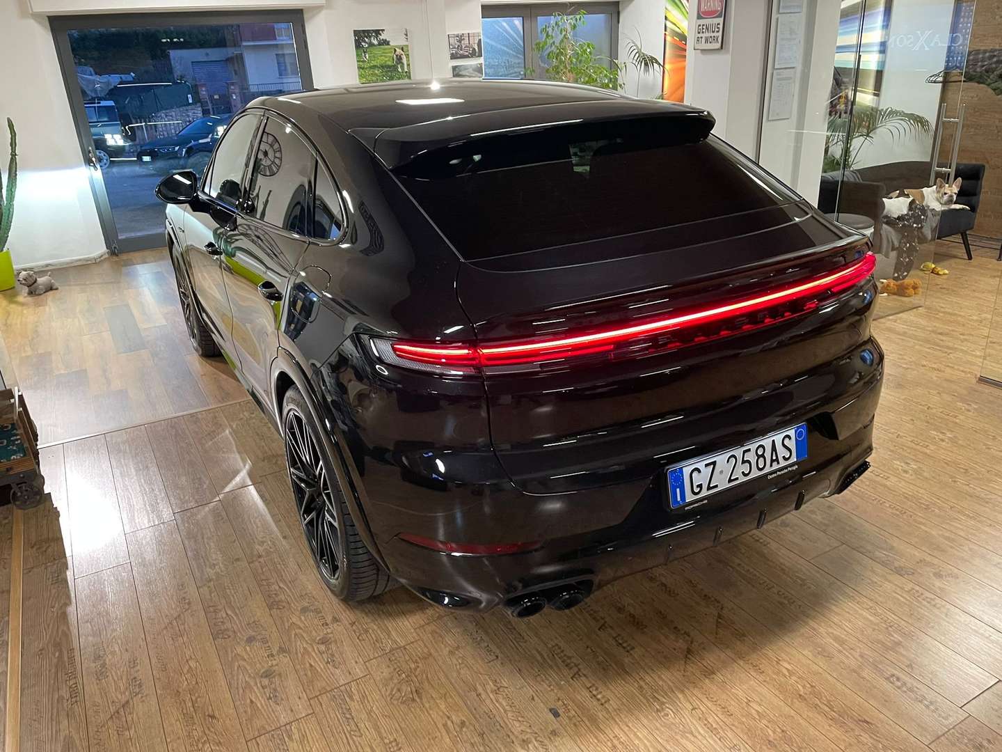 Porsche Cayenne Coupé E-Hybrid - 2025 - Joinsteer - #9