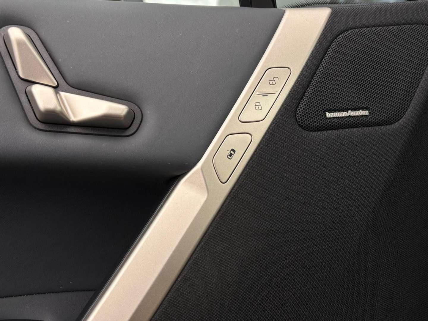 BMW IX Sport XDrive40 - 2023 - Joinsteer - #18