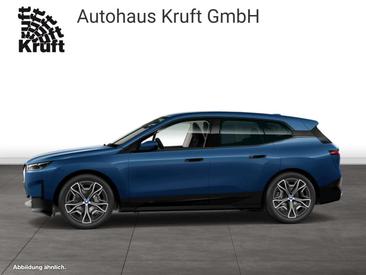 BMW IX XDrive40 — photo 4