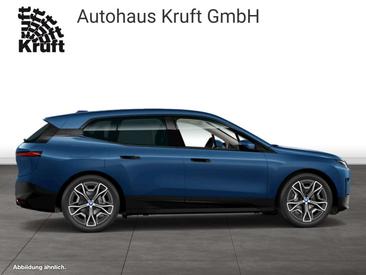 BMW IX XDrive40 — photo 7