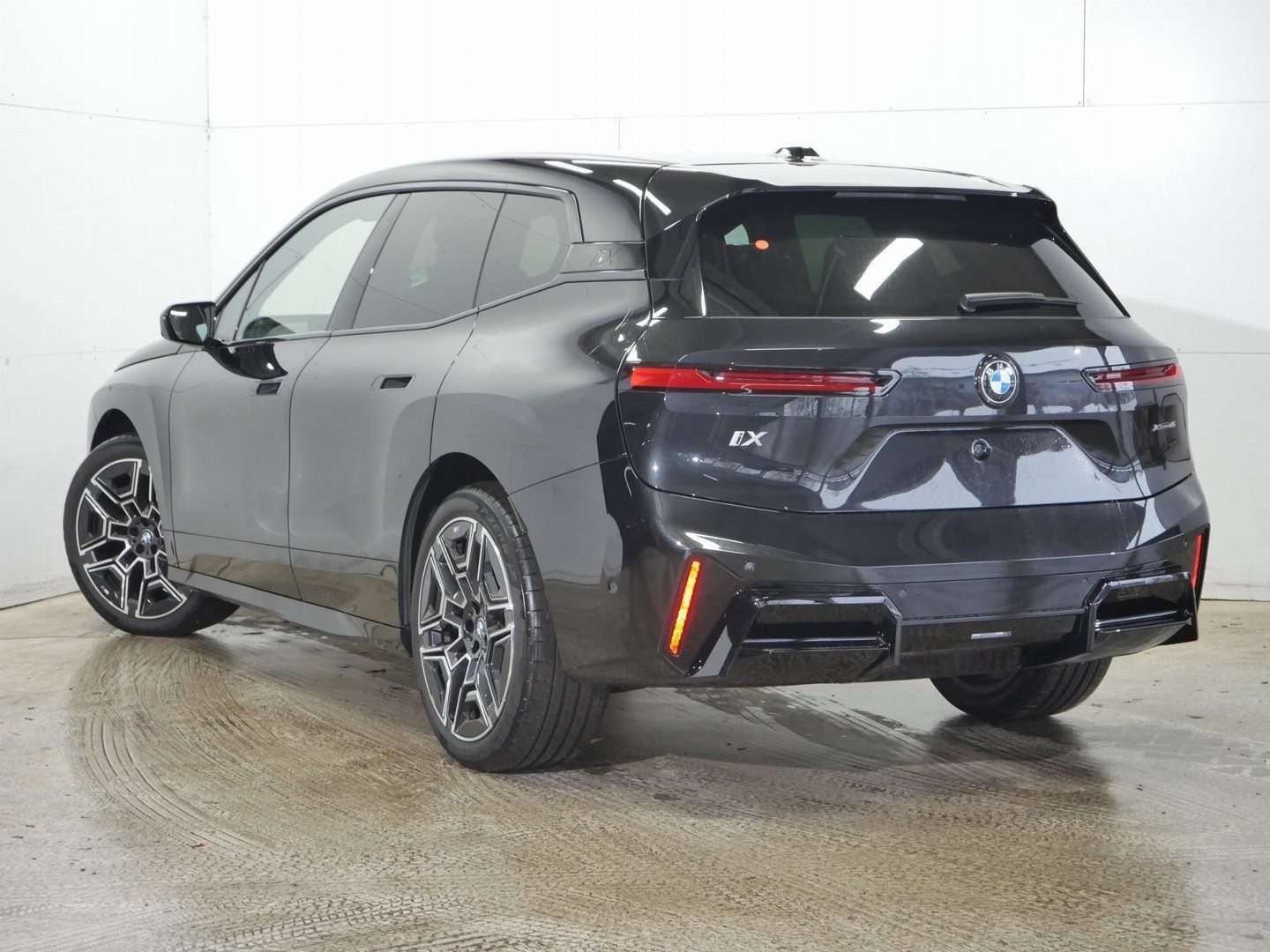 BMW IX M Sport XDrive45 - 2025 - Joinsteer - #2