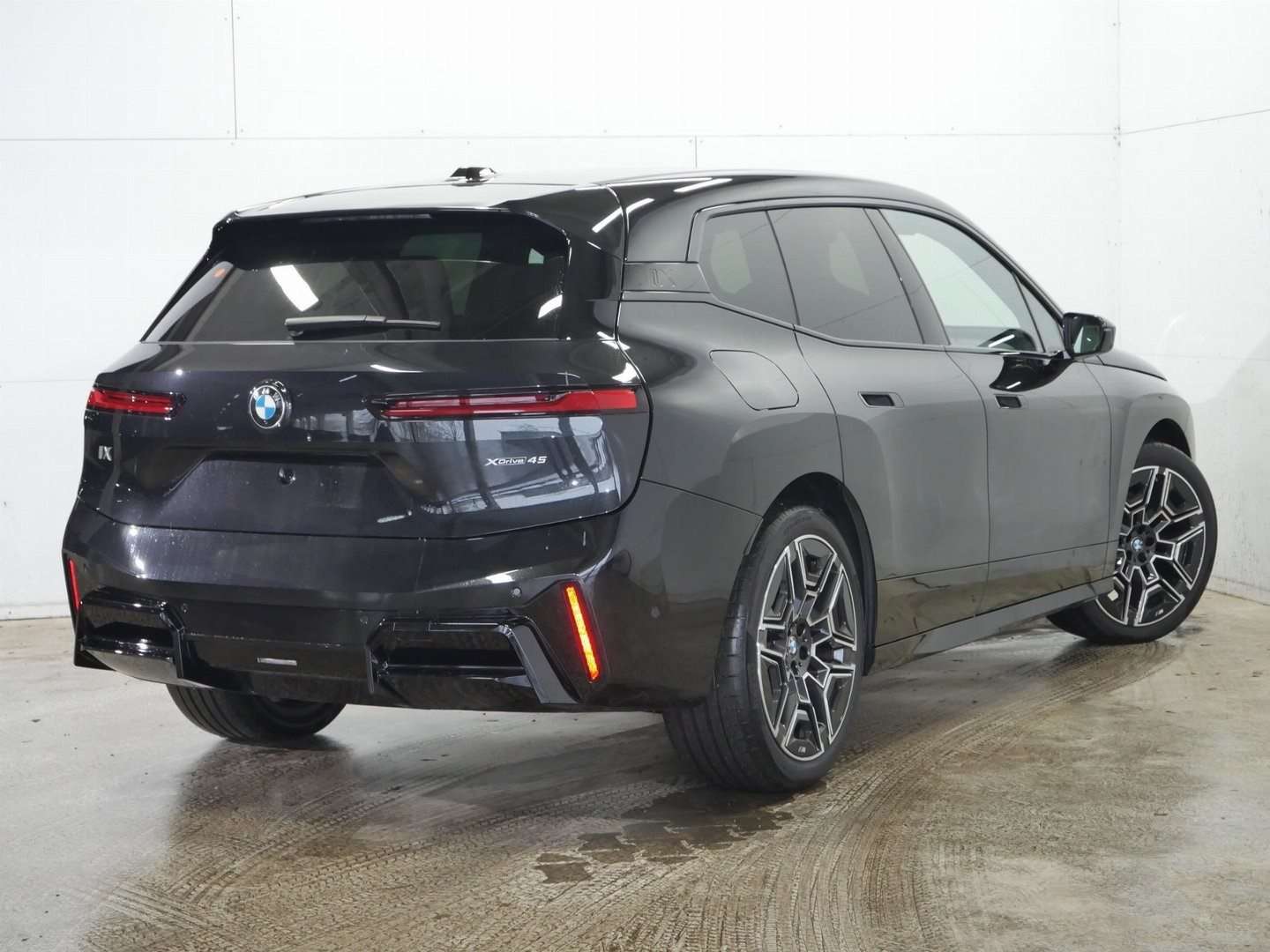 BMW IX M Sport XDrive45 - 2025 - Joinsteer - #3