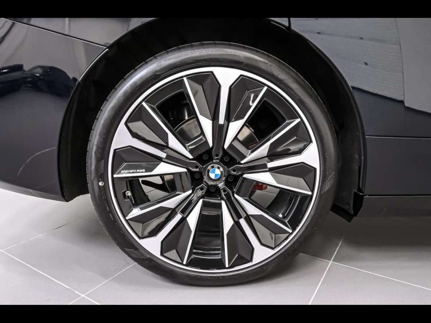 BMW IX XDrive45 - 2025 - Joinsteer - #1