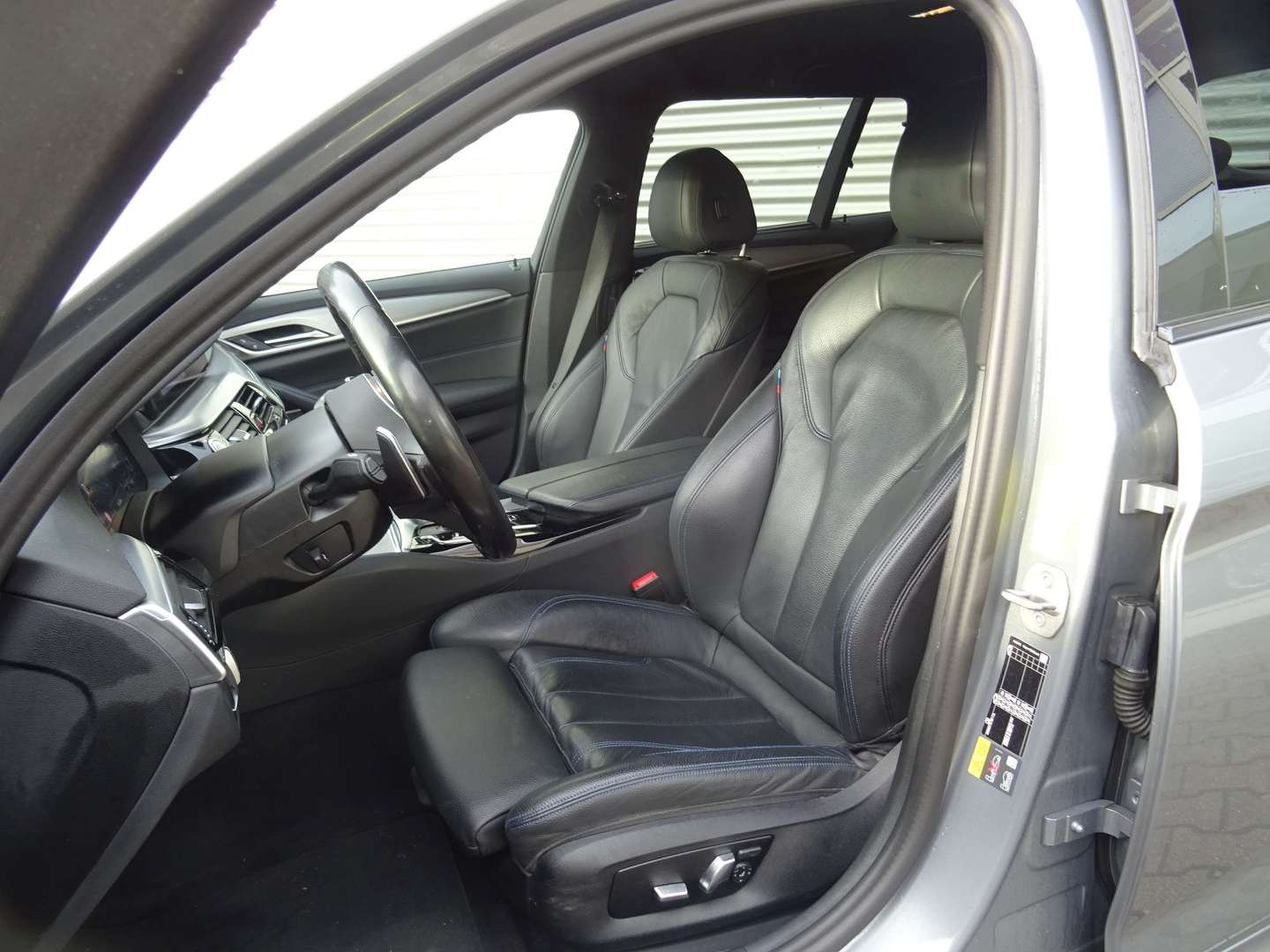 BMW Série 5 M-Sport 530e XDrive - 2022 - Joinsteer - #6