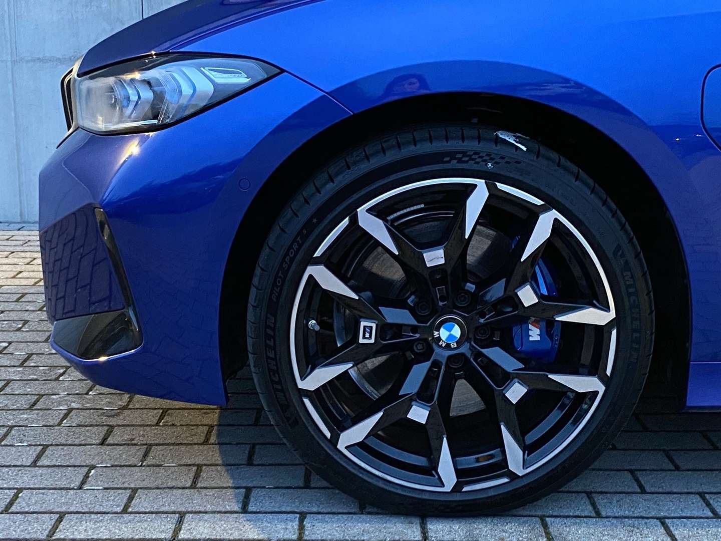 BMW 330e M Sport 330e XDrive - 2024 - Joinsteer - #1