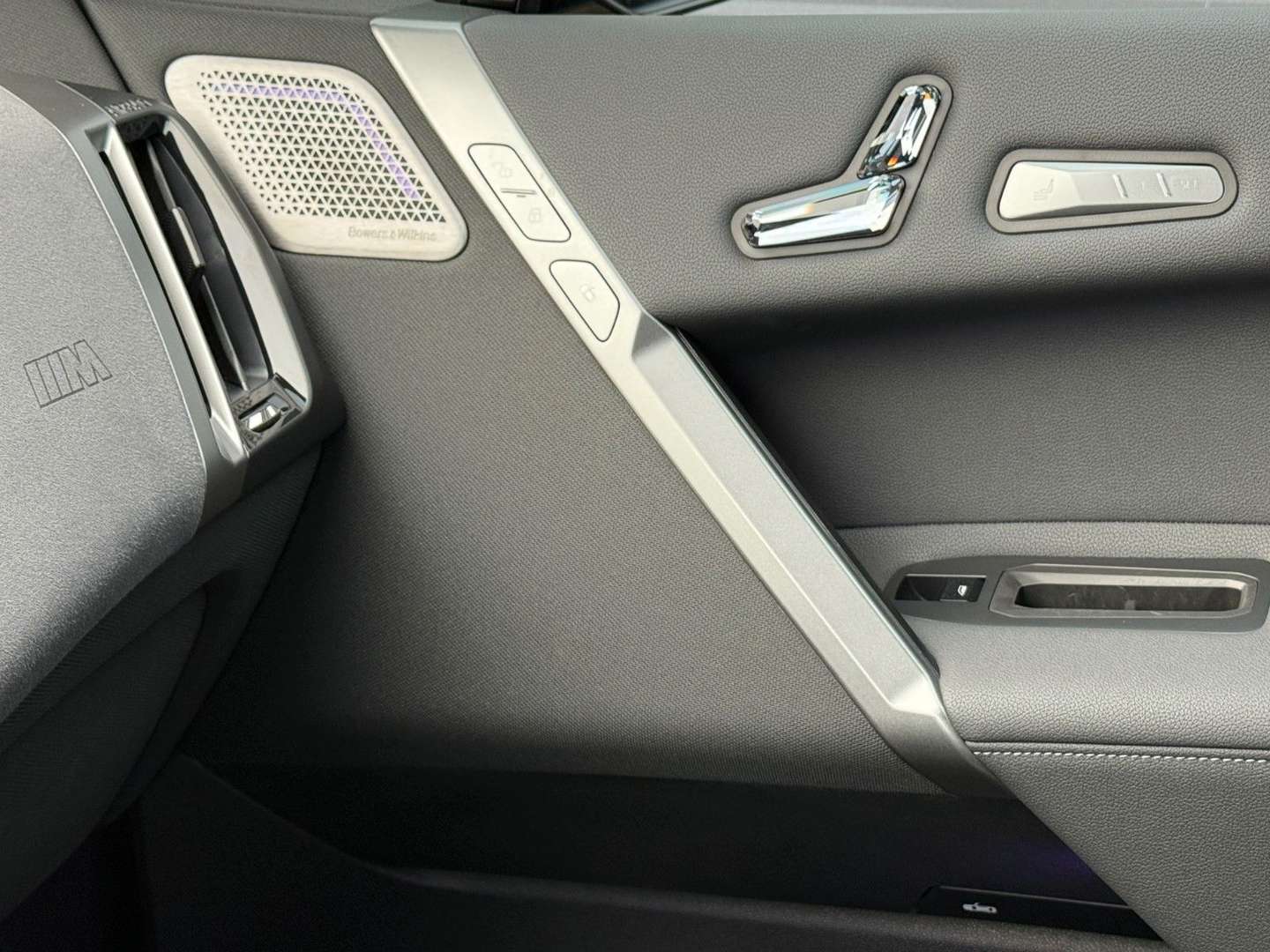 BMW IX M Sport 60 XDrive - 2025 - Joinsteer - #39